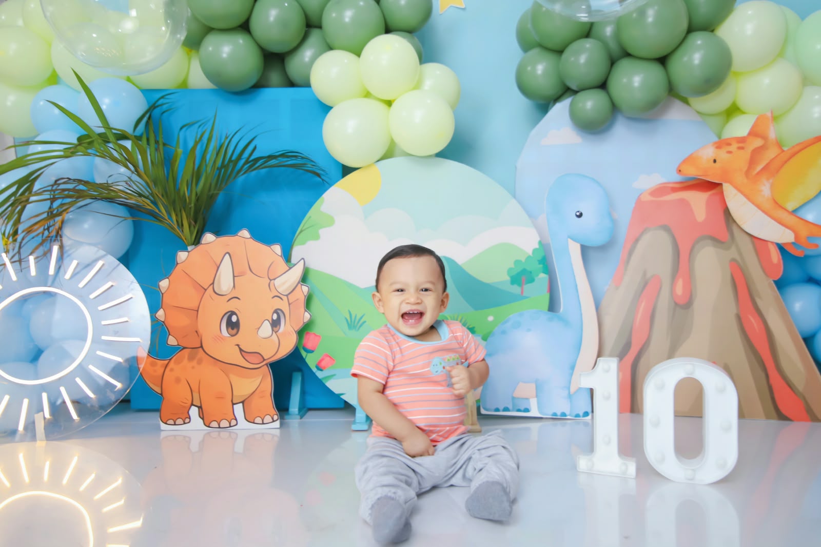 Anthony Matthew en su sesión de fotos de 10 meses